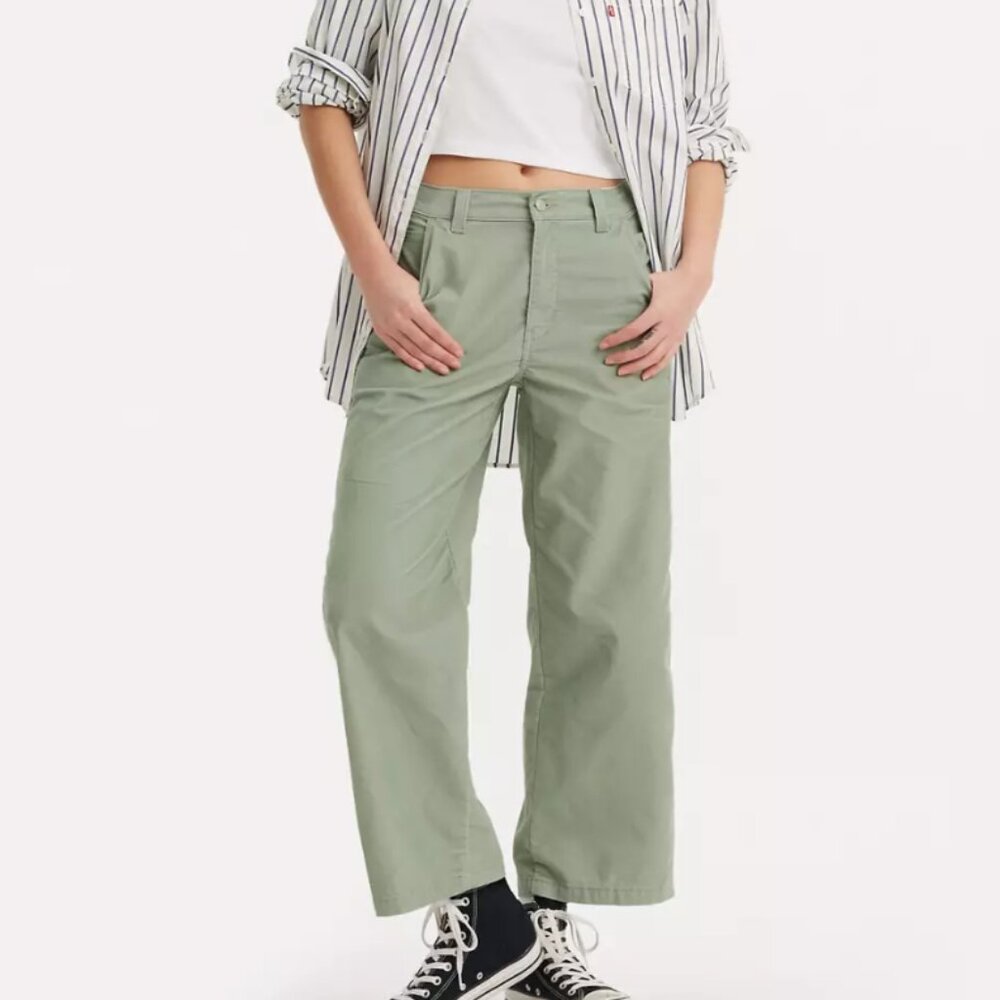 Levi's Lightweight Corduroy Baggy Carpenter, Size 27 waist, 31 length, green
